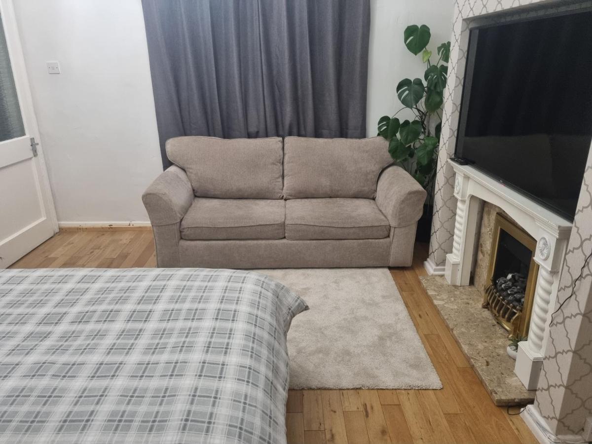 Private Double Room In Cardiff Exterior foto